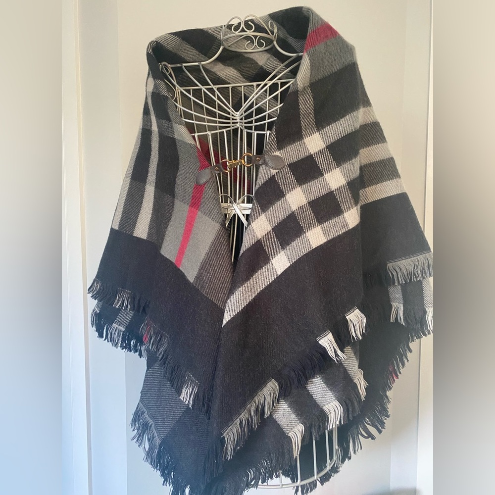 💥 SALE💥 Retro style plaid wrap with metal clip closure - Picture 1 of 9